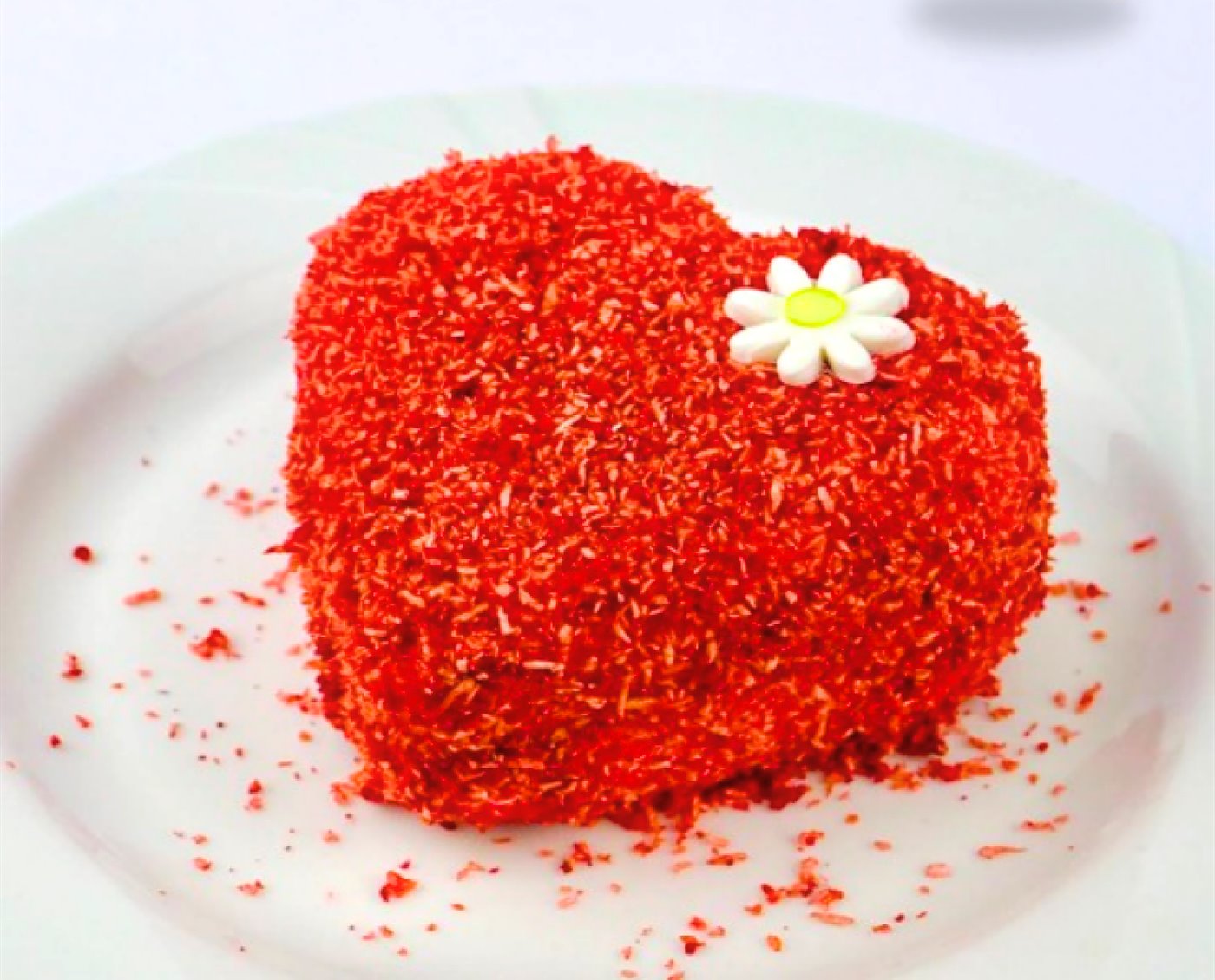 Mono Amour, a heart-shaped Sweetelli cake